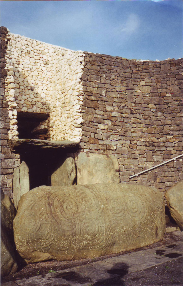 Bruu Na Boinne New Grange